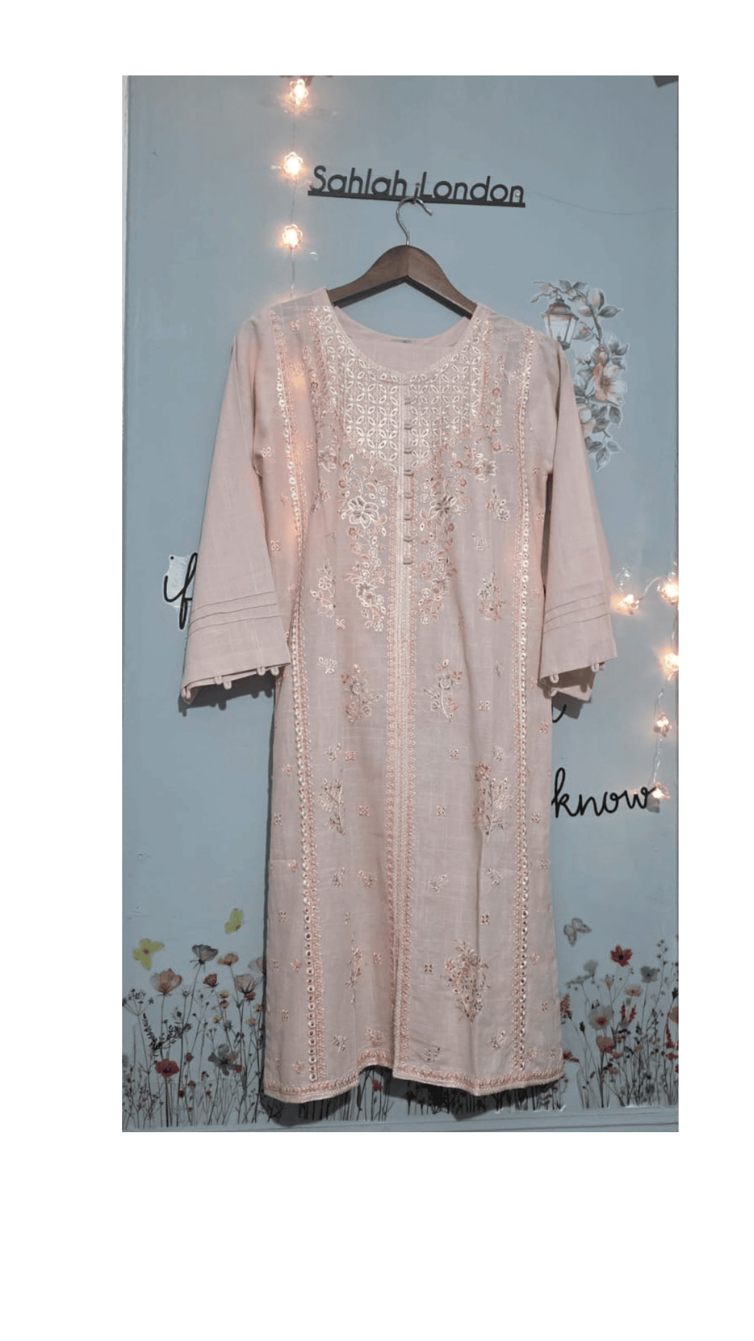 Elegant Floral Embroidered Kurta Suit in Soft Pink